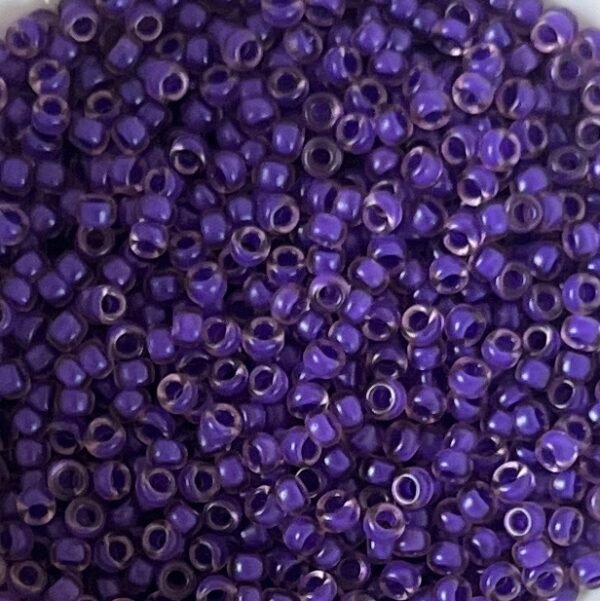 Rocailles Miyuki 11/0 - Semi Frosted Dark Lilac Lined light Amethyst - 11-1932