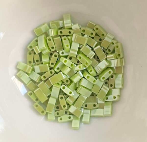 Half-Tila Miyuki - Opaque Chartreuse - HTL439