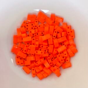 Half-Tila Miyuki - Opaque Orange - HTL406