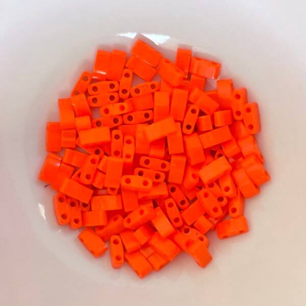 Half-Tila Miyuki - Opaque Orange - HTL406