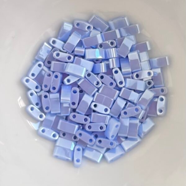 Half-Tila Miyuki - Opaque Luster Light Periwinkle - HTL446