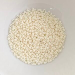 Rocailles Miyuki 15/0 - Opaque Matte Cream - 15-2021